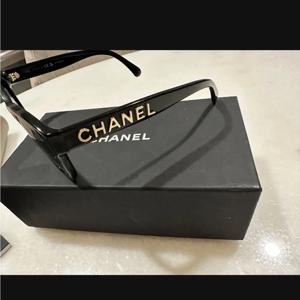 C H A N E L glasses polarized - Picture 3 of 10